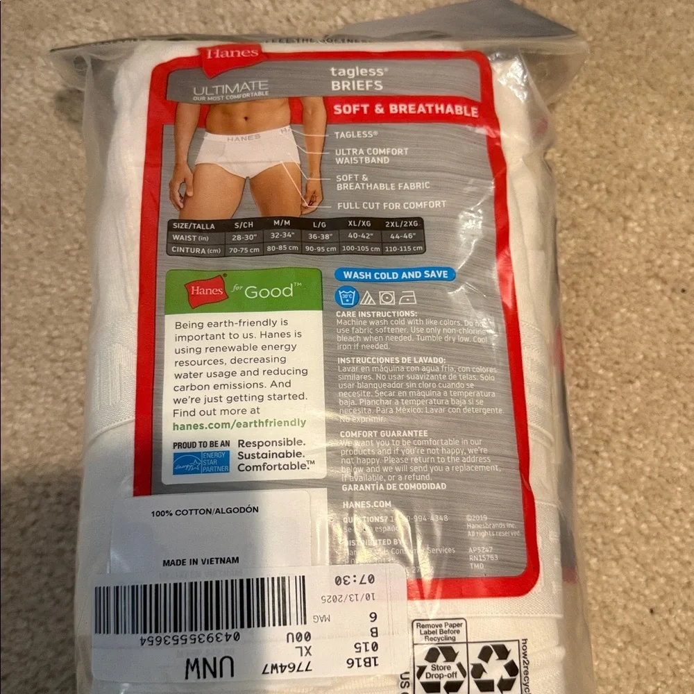 Seven pair extra large briefs, Hanes tag less white Sz XL